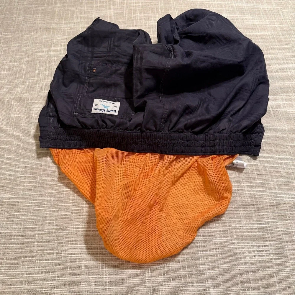 Tommy Bahama Mens XL Gray Tonal‎ Plaid Mesh Lined Swim Trunks Board Shorts